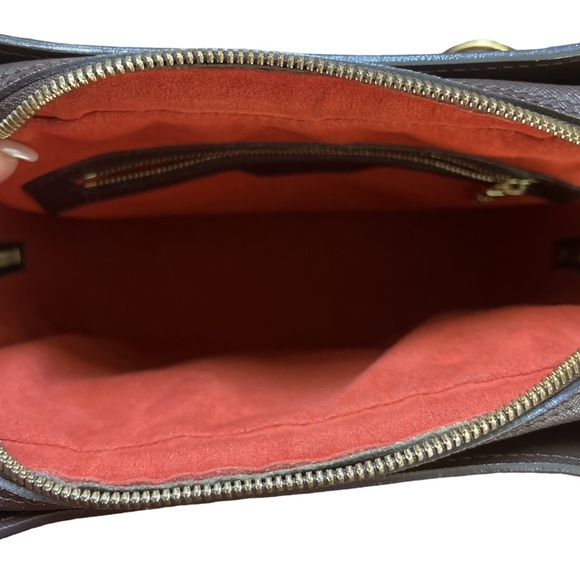 🔥🔥LV TRIANA Damier Amazing Condition!!! - Picture 5 of 15